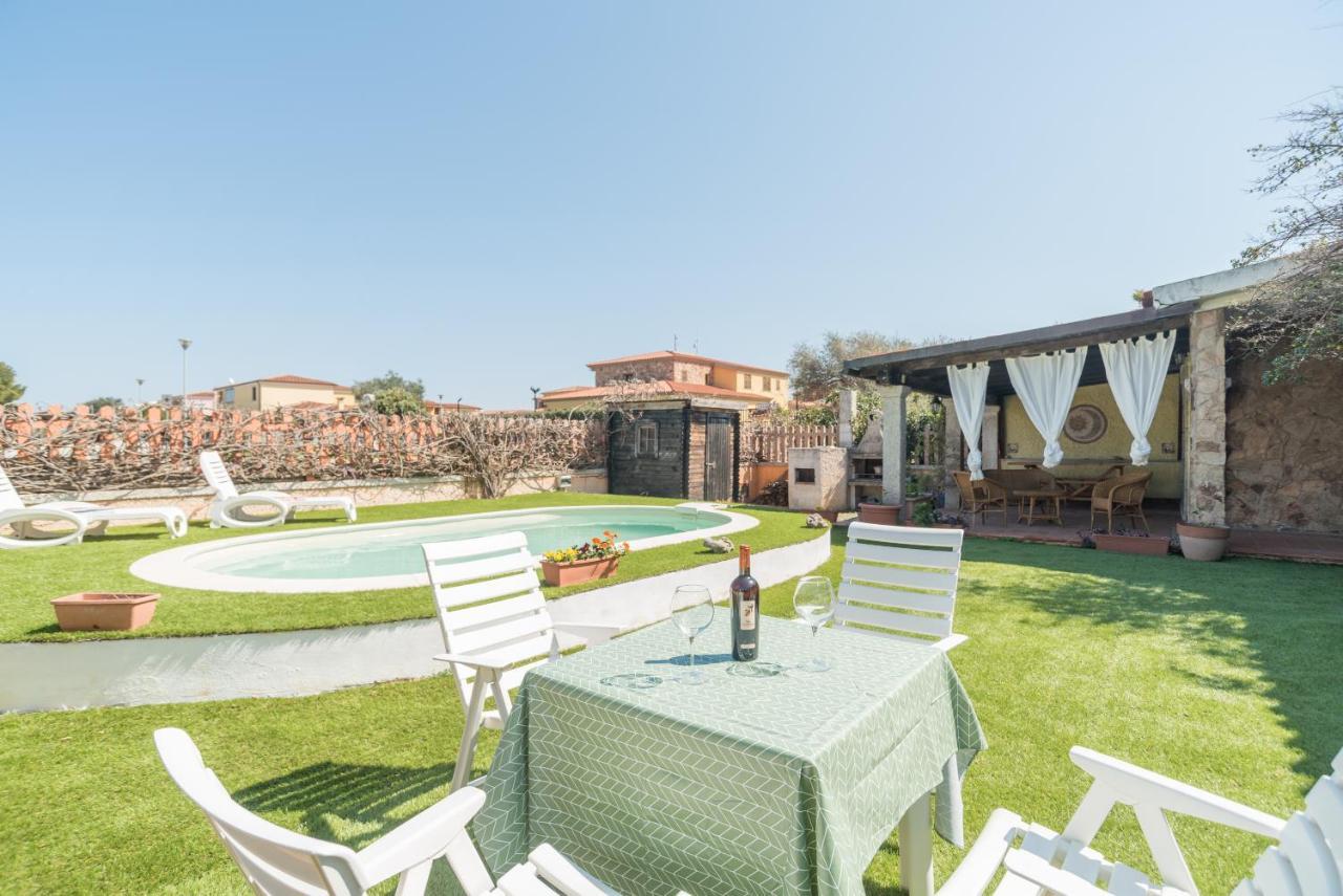 Villa Marisa Budoni Bagian luar foto